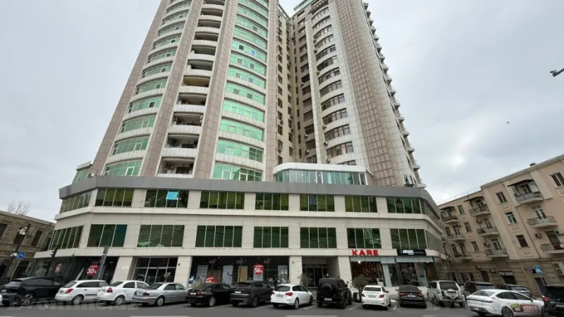 Satılır 4 otaqlı Mənzil Yeni tikili 234 m² Sahil m.