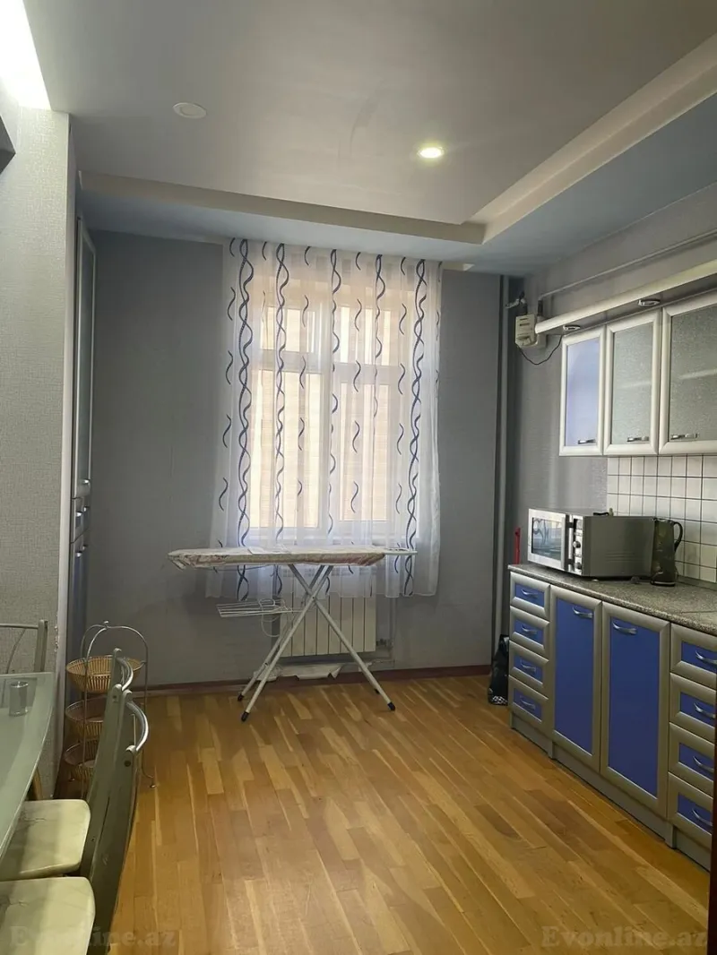 Kirayə verilir 3 otaqlı Mənzil Yeni tikili 130 m² 8-ci mikrorayon - şəkil 10