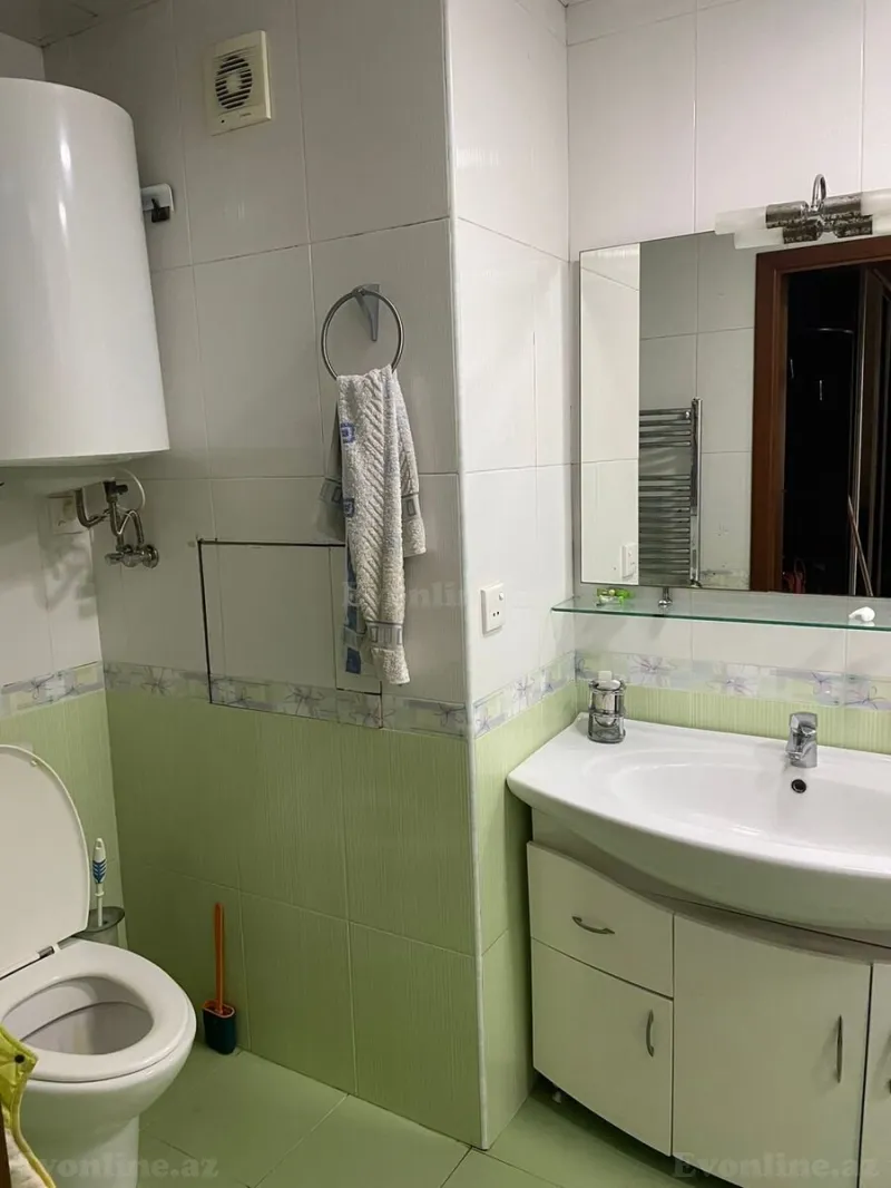 Kirayə verilir 3 otaqlı Mənzil Yeni tikili 130 m² 8-ci mikrorayon - şəkil 13