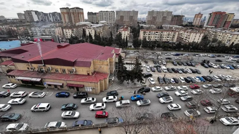 Kirayə verilir 3 otaqlı Mənzil Köhnə tikili 80 m² Neftçilər m. - şəkil 2