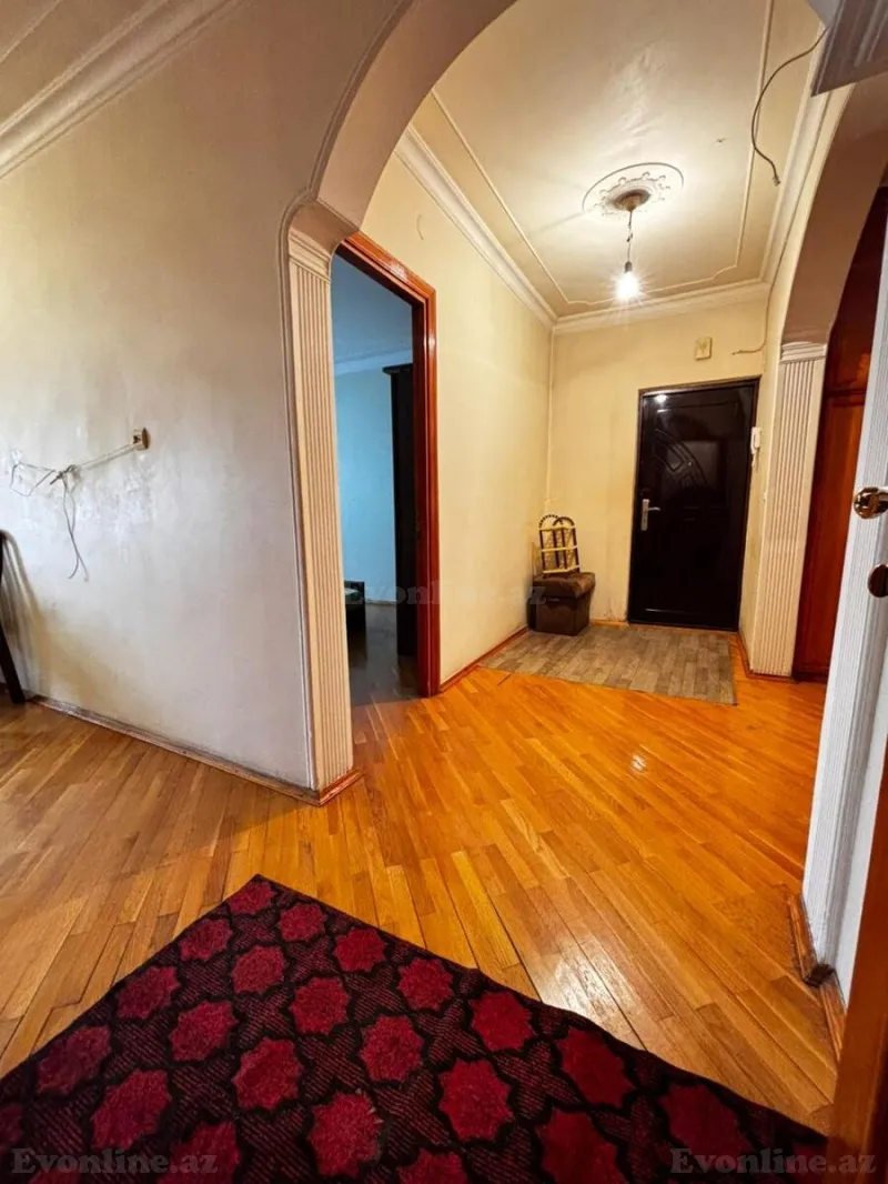 Kirayə verilir 3 otaqlı Mənzil Köhnə tikili 80 m² Neftçilər m. - şəkil 11