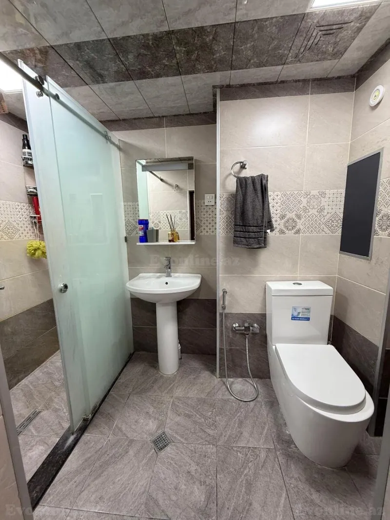 Satılır 4 otaqlı Mənzil Köhnə tikili 80 m² Xətai m. - şəkil 5