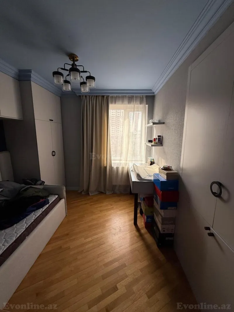 Satılır 4 otaqlı Mənzil Köhnə tikili 80 m² Xətai m. - şəkil 12