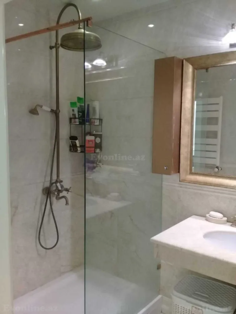 Satılır 2 otaqlı Mənzil Yeni tikili 80 m² Qara Qarayev m. - şəkil 11