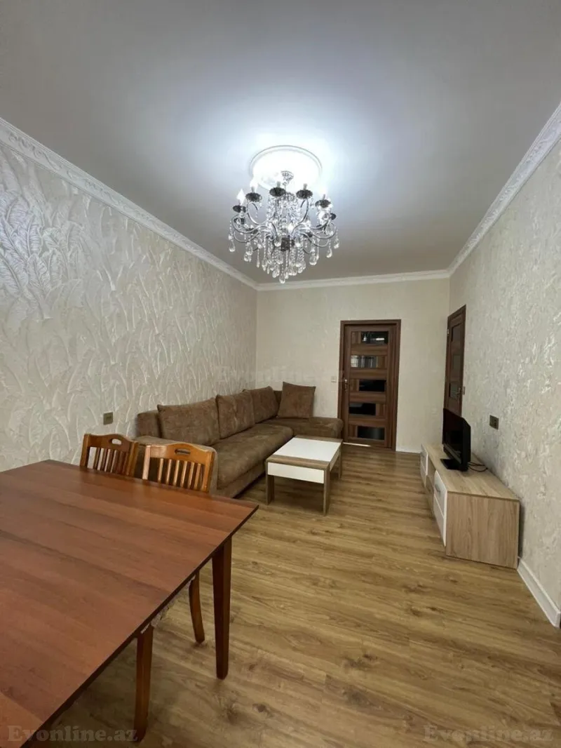 Satılır 2 otaqlı Mənzil Köhnə tikili 55 m² 4-cü mikrorayon - şəkil 2