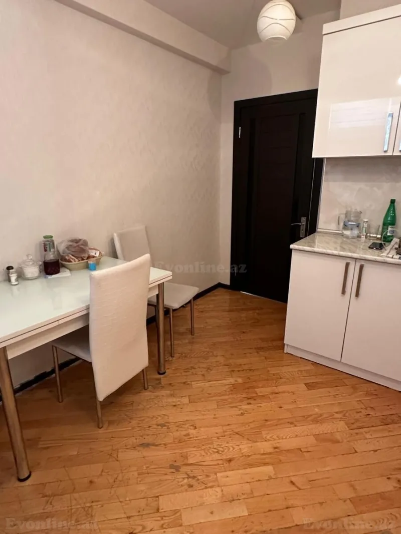 Kirayə verilir 3 otaqlı Mənzil Yeni tikili 120 m² Qara Qarayev m. - şəkil 4