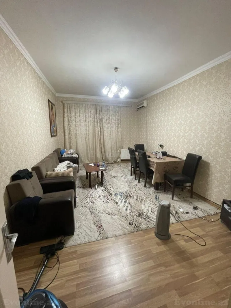 Kirayə verilir 2 otaqlı Mənzil Köhnə tikili 70 m² Xətai m.