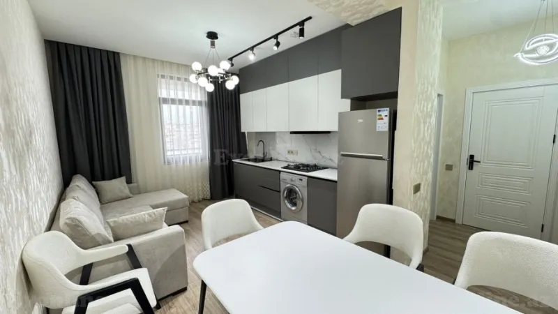 Satılır 2 otaqlı Mənzil Yeni tikili 50 m² 20 Yanvar m.