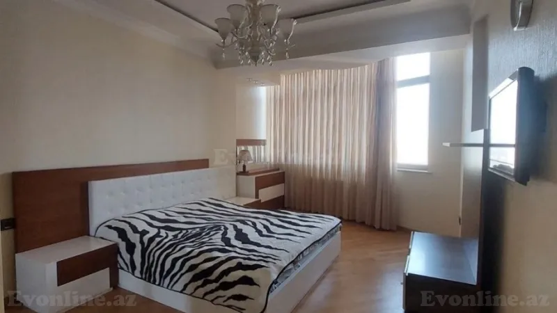 Kirayə verilir 5 otaqlı Mənzil Köhnə tikili 200 m² İçərişəhər m. - şəkil 3