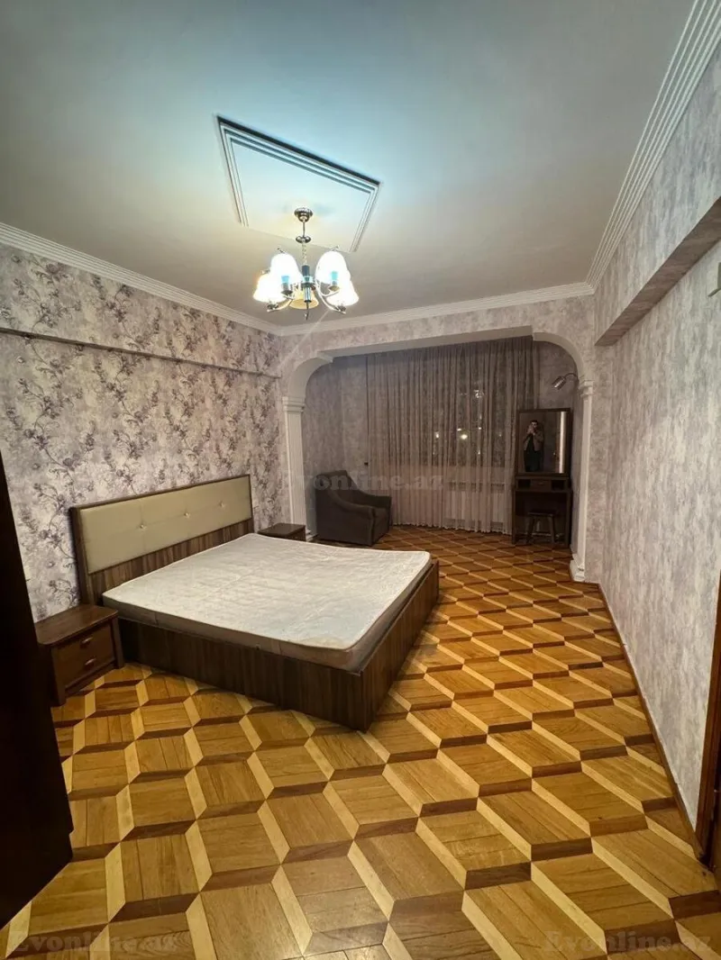 Satılır 3 otaqlı Mənzil Köhnə tikili 85 m² Gənclik m. - şəkil 16