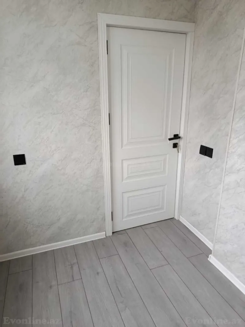 Satılır 3 otaqlı Mənzil Köhnə tikili 56 m² 7-ci mikrorayon - şəkil 2