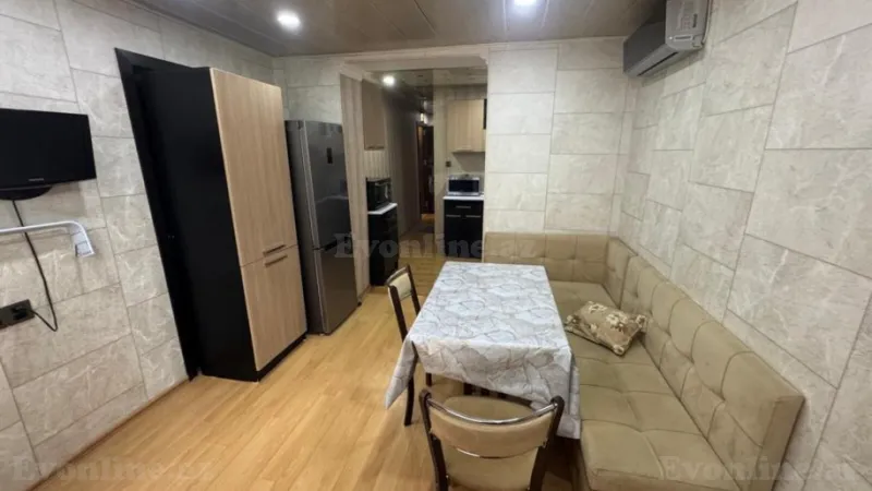 Kirayə verilir 3 otaqlı Mənzil Köhnə tikili 90 m² Yasamal - şəkil 3