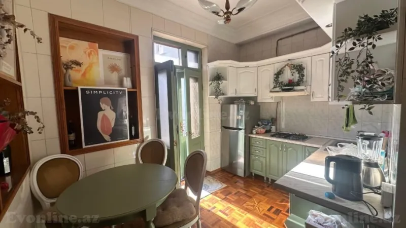 Kirayə verilir 1 otaqlı Mənzil Köhnə tikili 45 m² Sahil m. - şəkil 4