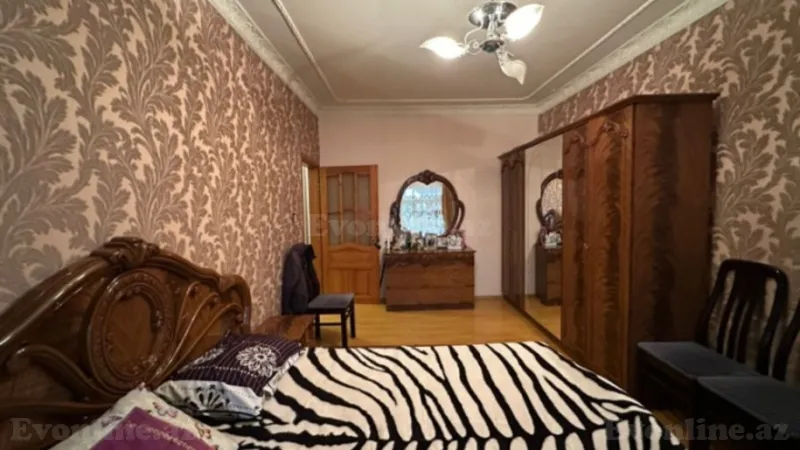 Satılır 4 otaqlı Mənzil Köhnə tikili 110 m² 8-ci mikrorayon - şəkil 8