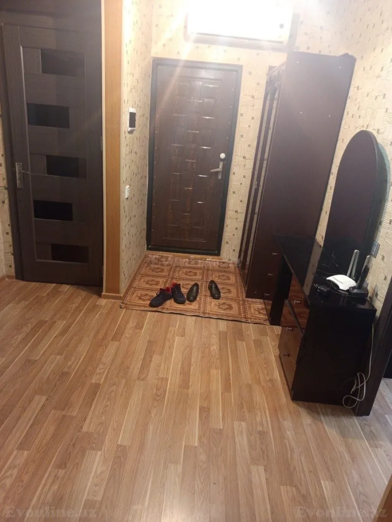 Kirayə verilir 3 otaqlı Mənzil Köhnə tikili 70 m² Sabunçu r. - şəkil 3