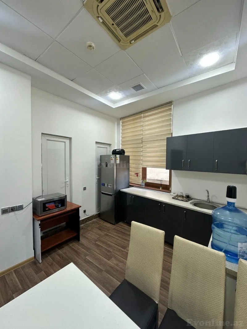Kirayə verilir Ofis 8 m² 28 May m. - şəkil 3