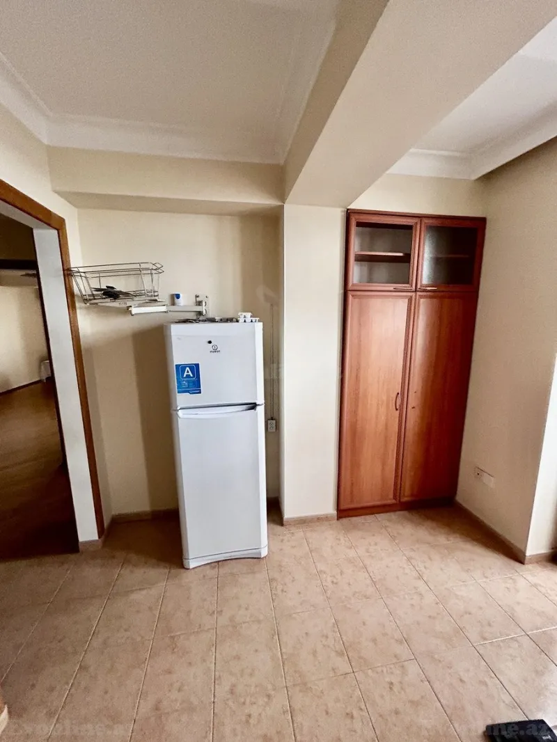 Kirayə verilir 4 otaqlı Mənzil Yeni tikili 135 m² Yasamal - şəkil 13