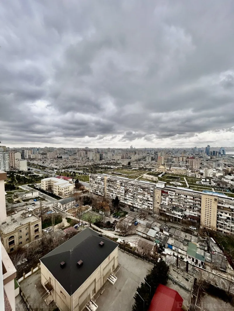 Kirayə verilir 4 otaqlı Mənzil Yeni tikili 135 m² Yasamal - şəkil 23