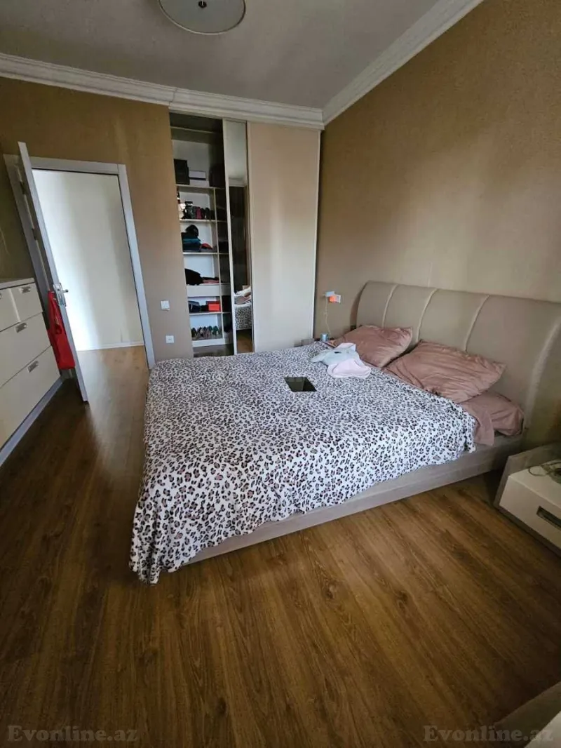 Satılır 4 otaqlı Mənzil Köhnə tikili 110 m² 8-ci mikrorayon - şəkil 6