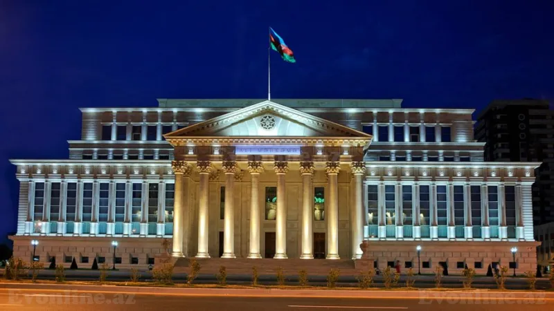 Kirayə verilir 4 otaqlı Mənzil Yeni tikili 145 m² Xətai m. - şəkil 4