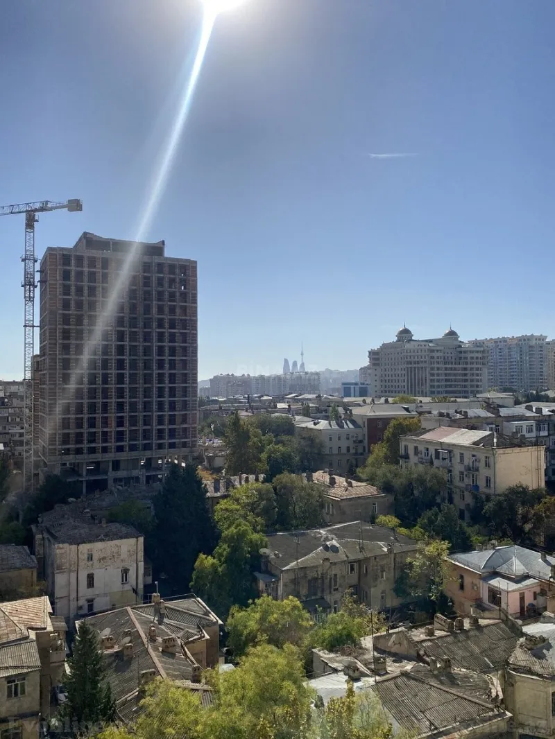 Satılır 4 otaqlı Mənzil Yeni tikili 170 m² Nəsimi r. - şəkil 4