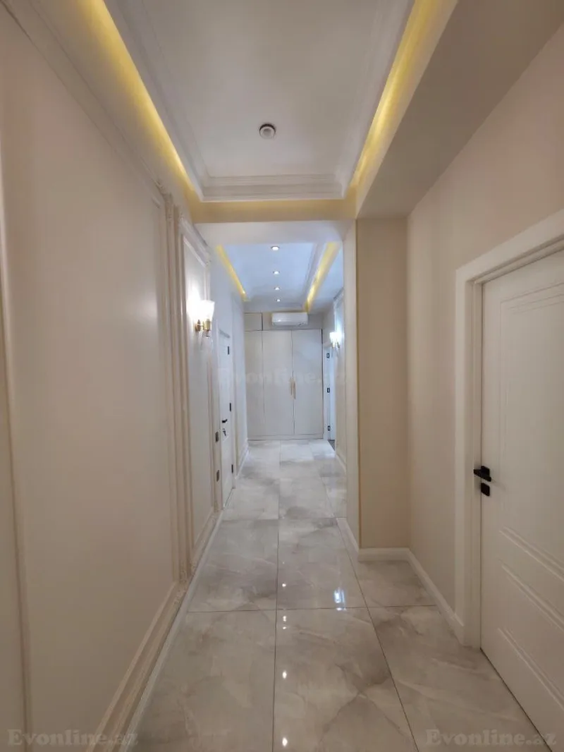 Satılır 4 otaqlı Mənzil Yeni tikili 130 m² Xətai r. - şəkil 18