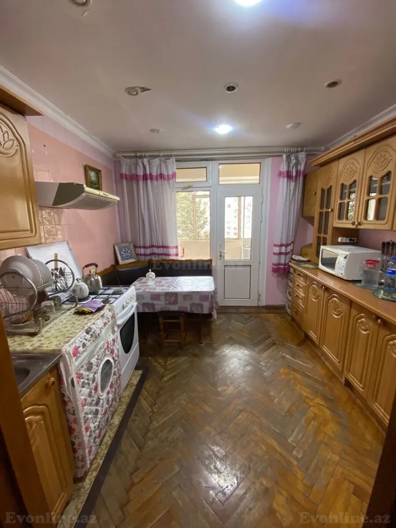 Satılır 3 otaqlı Mənzil Köhnə tikili 80 m² 9-cu mikrorayon - şəkil 3