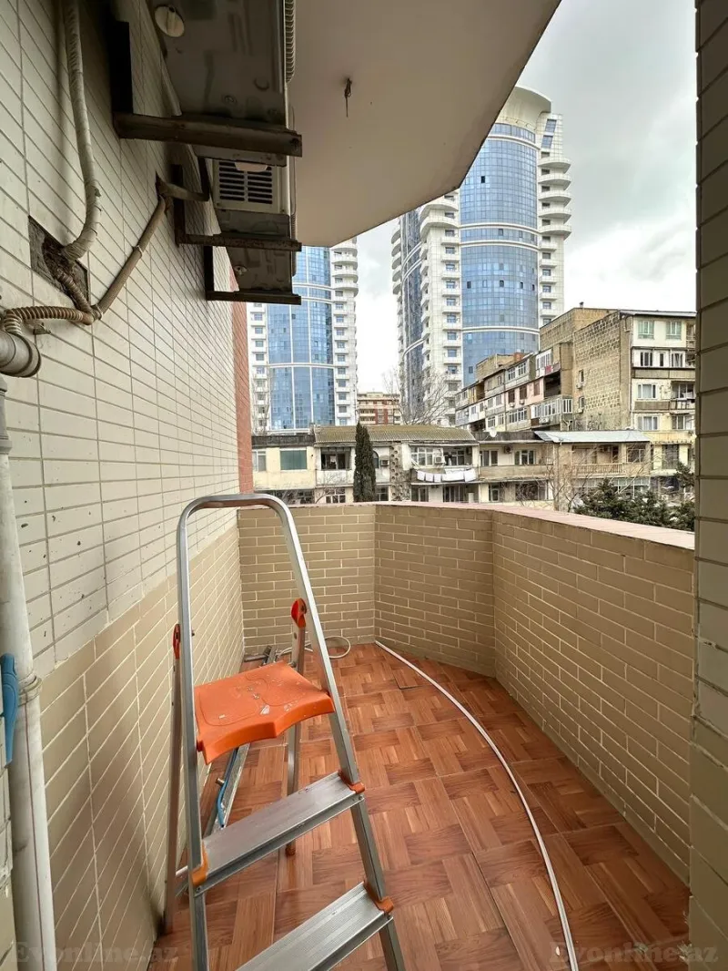 Satılır 4 otaqlı Mənzil Yeni tikili 180 m² Nizami m. - şəkil 19