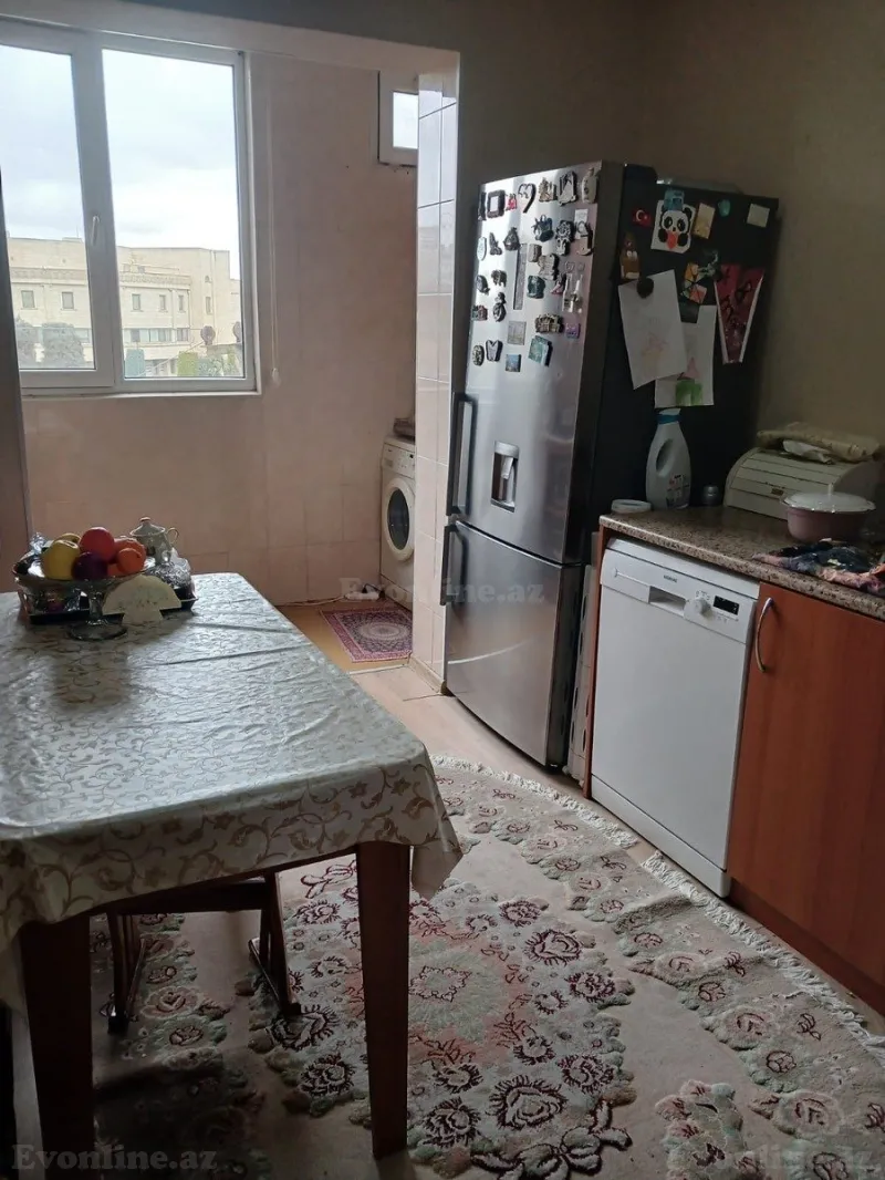 Satılır 2 otaqlı Mənzil Köhnə tikili 60 m² 4-cü mikrorayon - şəkil 2