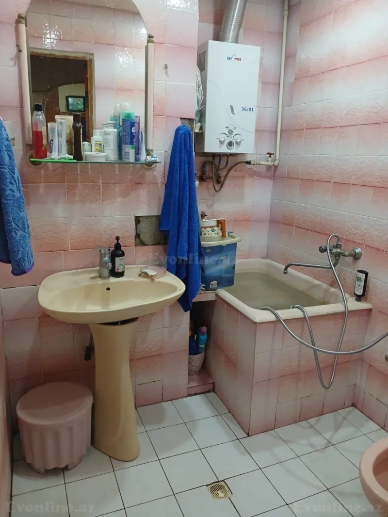 Satılır 2 otaqlı Mənzil Köhnə tikili 60 m² 4-cü mikrorayon - şəkil 11