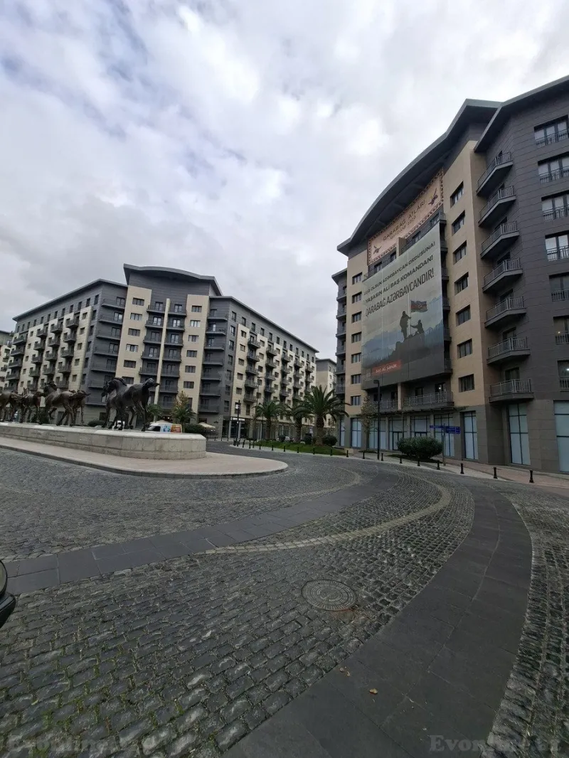 Satılır 3 otaqlı Mənzil Yeni tikili 151 m² Xətai r. - şəkil 2