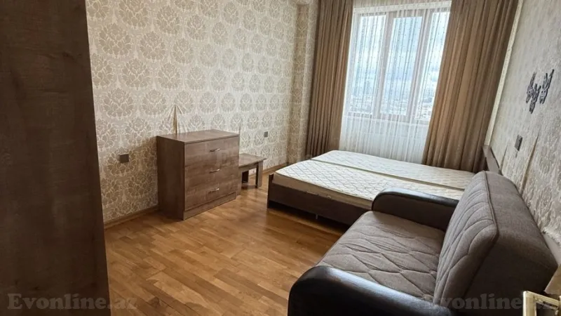 Satılır 3 otaqlı Mənzil Yeni tikili 75 m² Qara Qarayev m. - şəkil 8