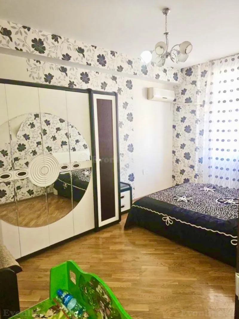 Satılır 2 otaqlı Mənzil Yeni tikili 85 m² 6-cı mikrorayon