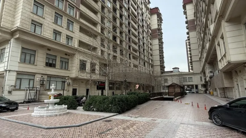 Satılır 4 otaqlı Mənzil Yeni tikili 180 m² Nəriman Nərimanov m. - şəkil 2