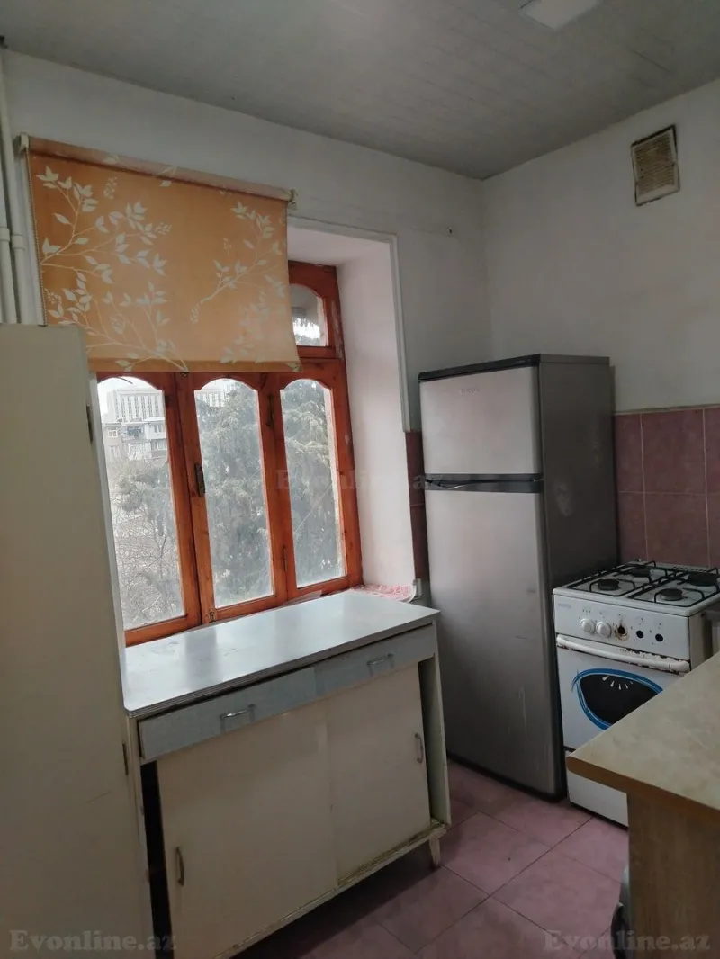 Satılır 2 otaqlı Mənzil Köhnə tikili 45 m² Yasamal - şəkil 4