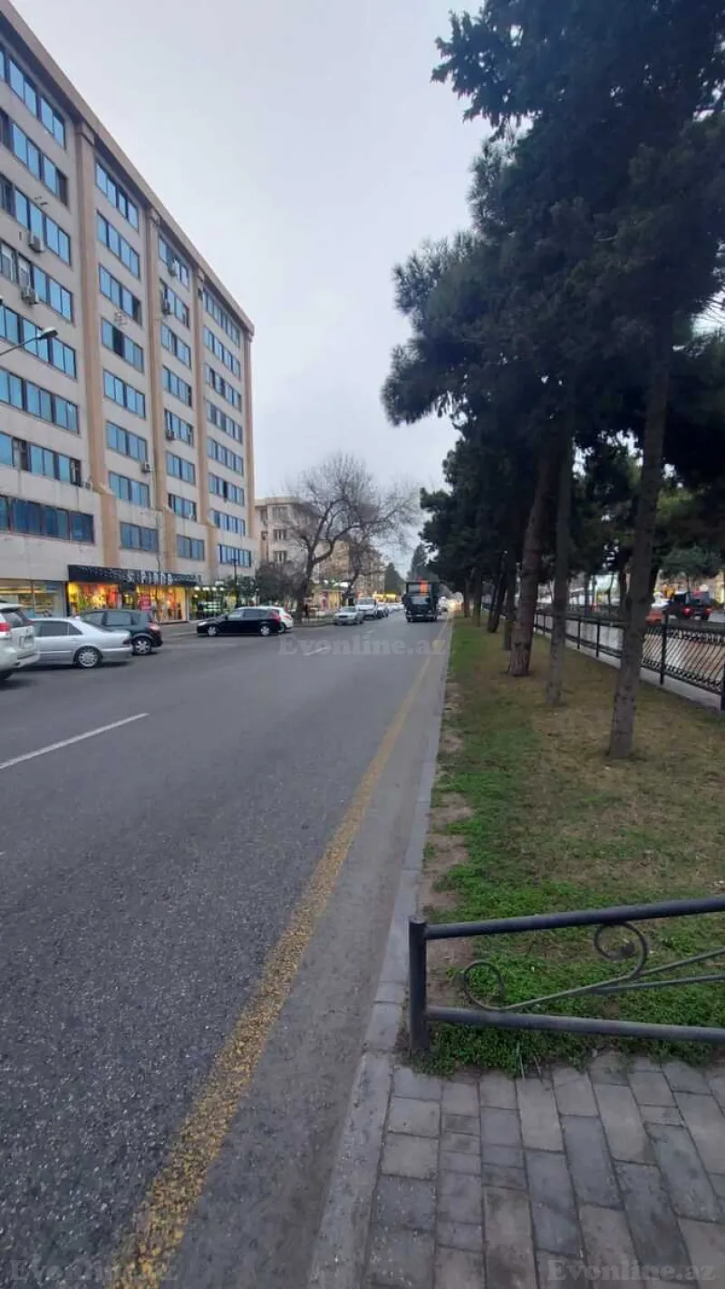 Satılır 3 otaqlı Mənzil Köhnə tikili 82 m² Sabunçu r.