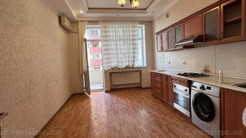 Satılır 4 otaqlı Mənzil Yeni tikili 178 m² Nəsimi r. - şəkil 4