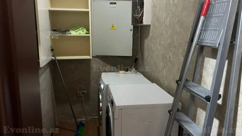 Kirayə verilir 4 otaqlı Mənzil Yeni tikili 220 m² Səbail r. - şəkil 16