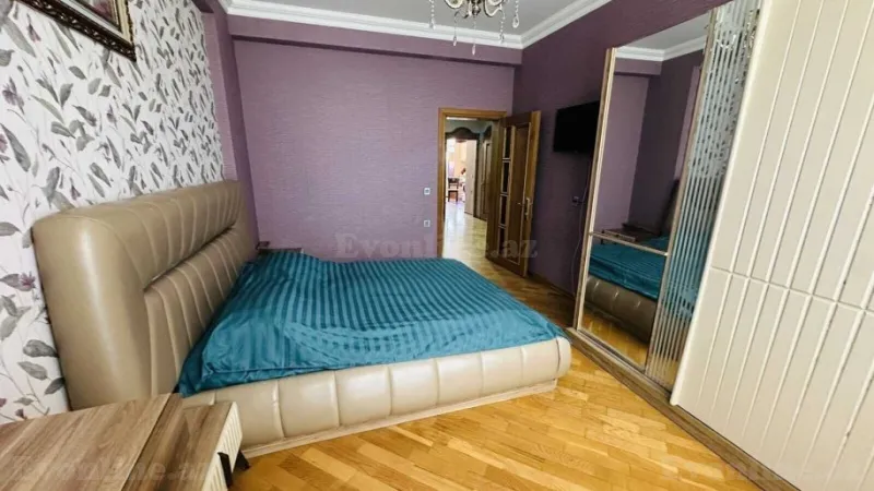 Satılır 3 otaqlı Mənzil Yeni tikili 118 m² 8-ci mikrorayon