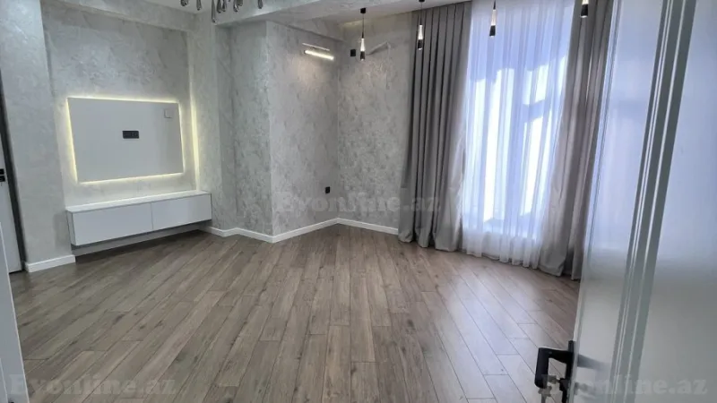 Satılır 3 otaqlı Mənzil Yeni tikili 75 m² Suraxanı r. - şəkil 2