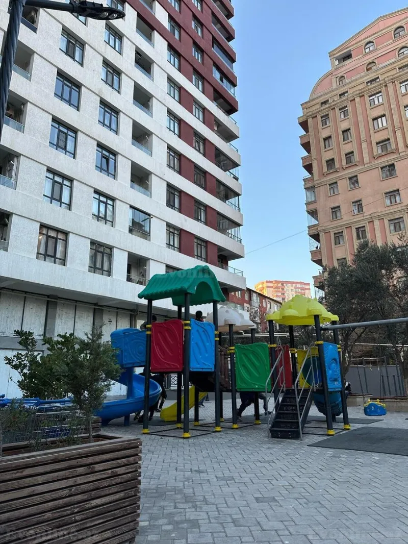 Satılır 2 otaqlı Mənzil Yeni tikili 84 m² 5-ci mikrorayon