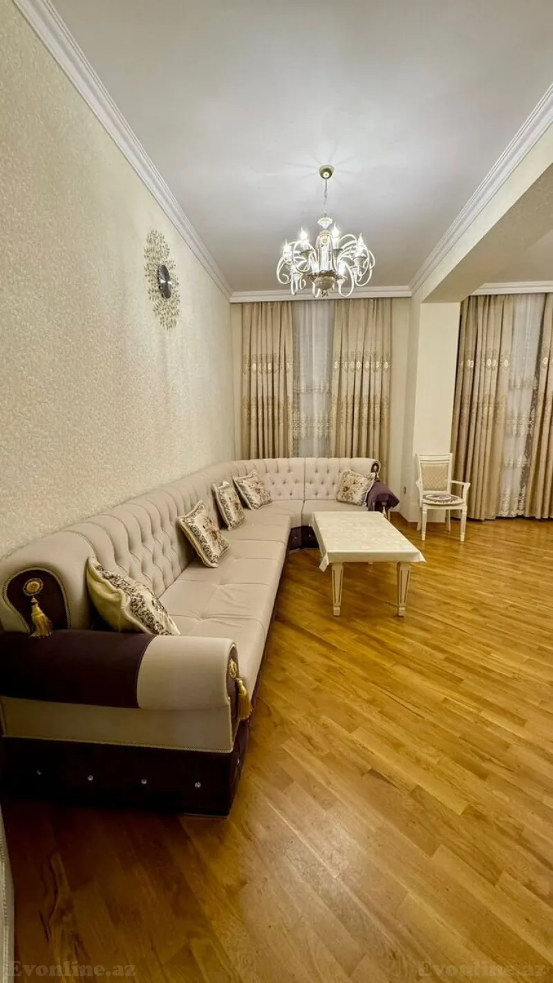 Kirayə verilir 3 otaqlı Mənzil Yeni tikili 136 m² Xətai r.