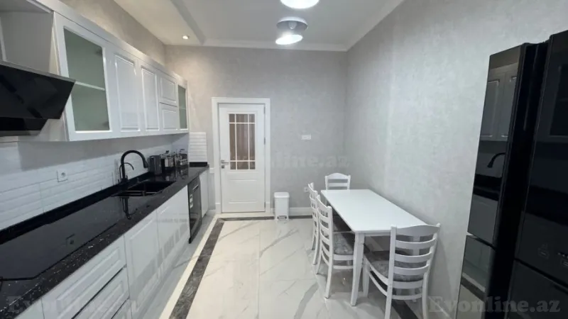 Kirayə verilir 3 otaqlı Mənzil Yeni tikili 140 m² Xətai r. - şəkil 11