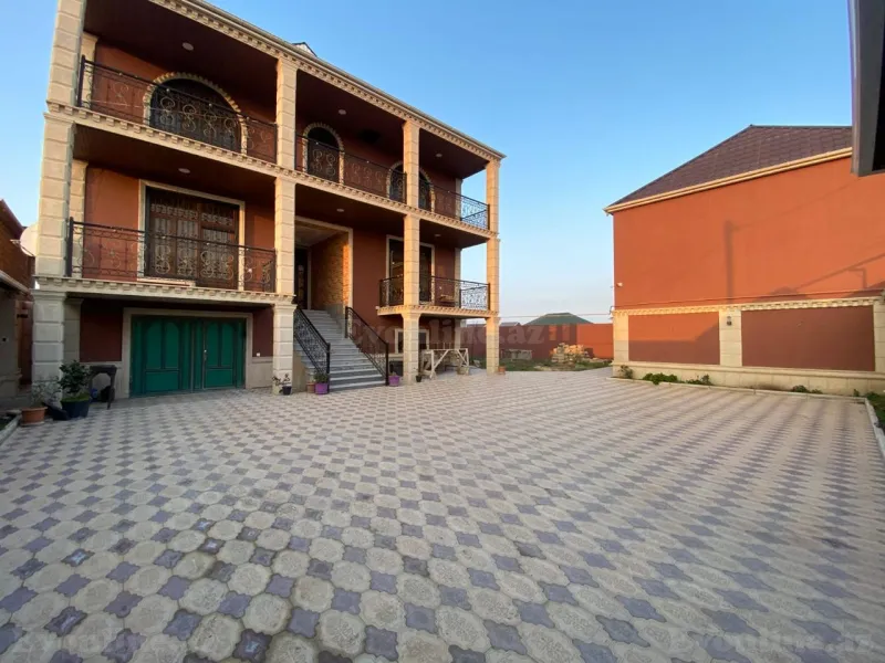 Satılır 9 otaqlı Həyət evi 360 m² Binə atçılıq - şəkil 2