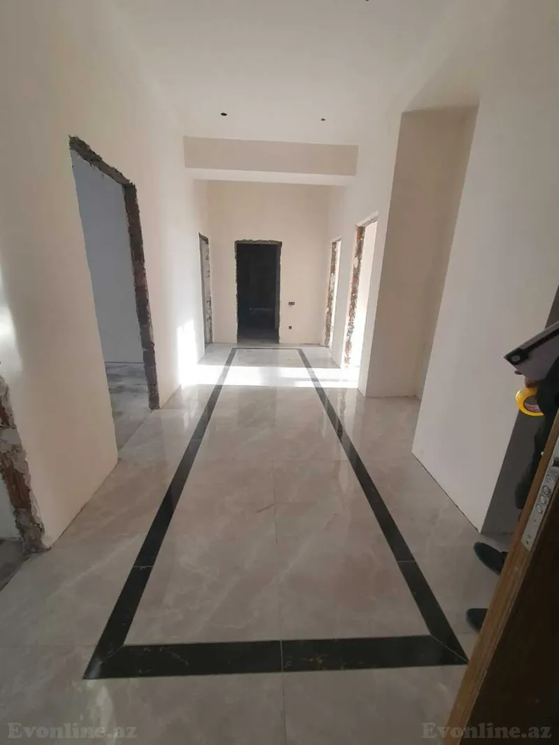 Satılır 4 otaqlı Mənzil Yeni tikili 137 m² Xətai r.