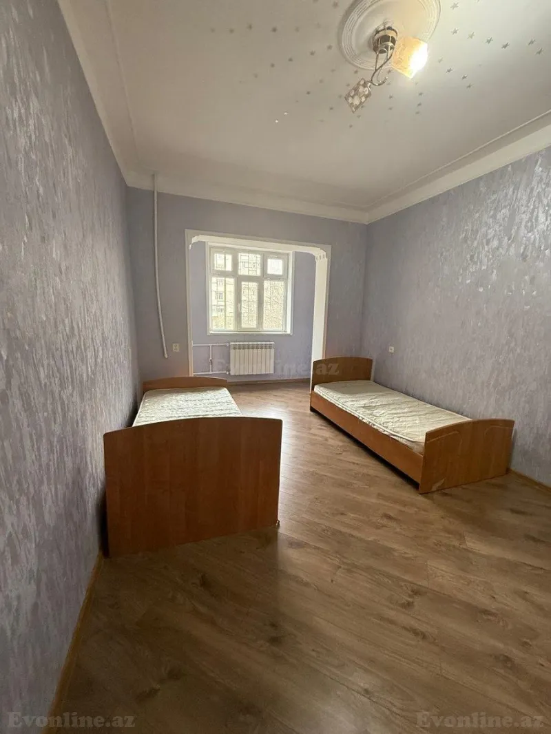 Kirayə verilir 2 otaqlı Mənzil Köhnə tikili 75 m² Nərimanov r. - şəkil 3