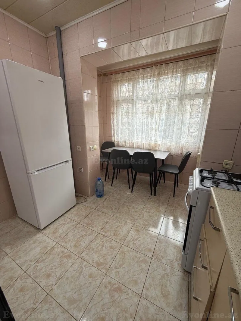 Kirayə verilir 2 otaqlı Mənzil Köhnə tikili 75 m² Nərimanov r. - şəkil 4