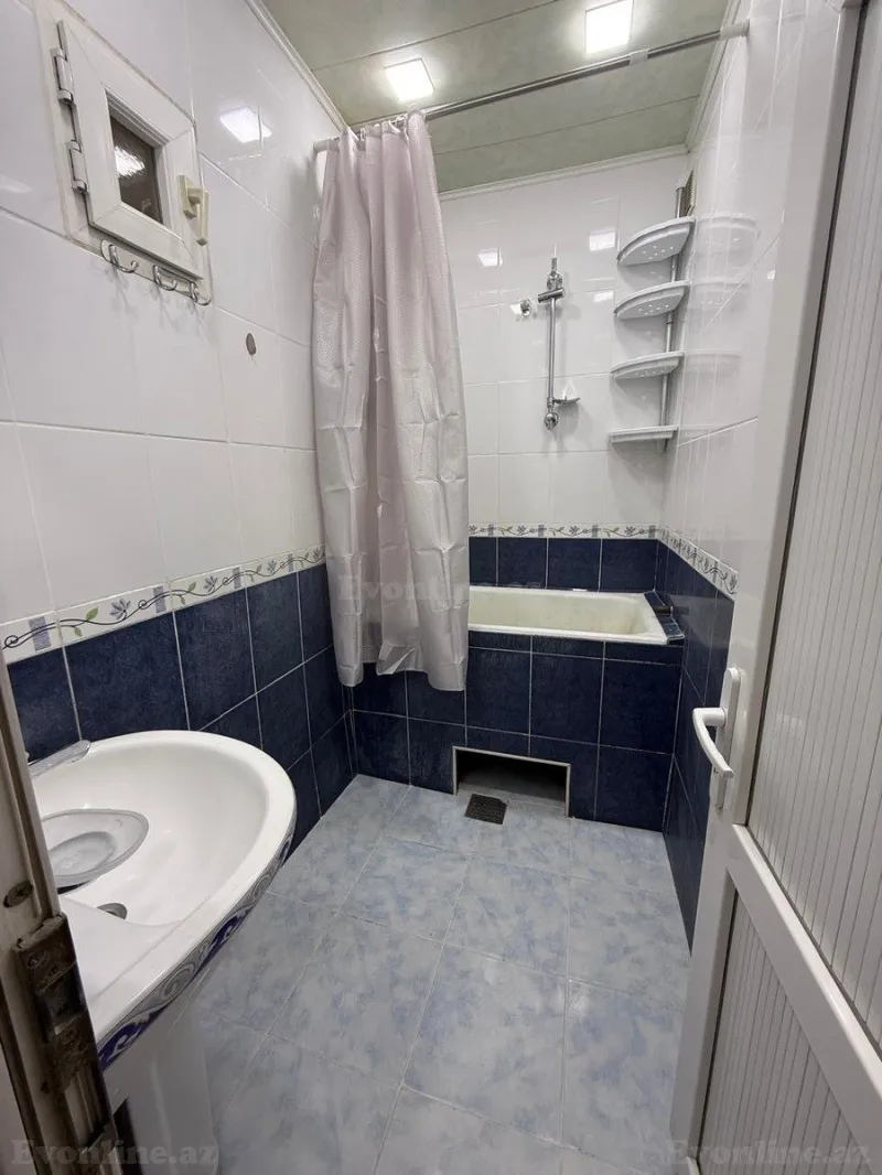 Kirayə verilir 2 otaqlı Mənzil Köhnə tikili 75 m² Nərimanov r. - şəkil 6