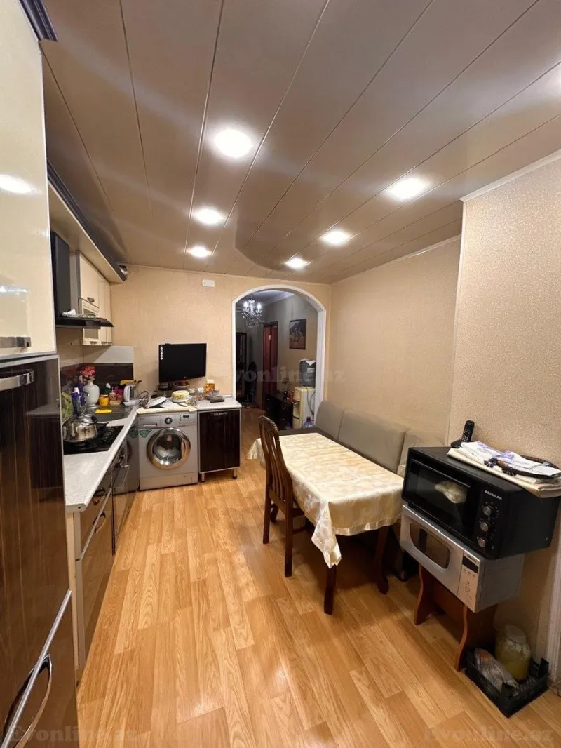 Satılır 2 otaqlı Mənzil Köhnə tikili 75 m² Sabunçu r. - şəkil 8