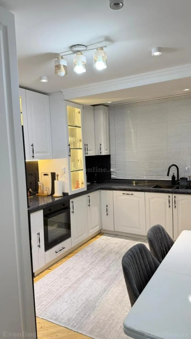 Satılır 4 otaqlı Mənzil Köhnə tikili 156 m² Sabunçu r. - şəkil 12